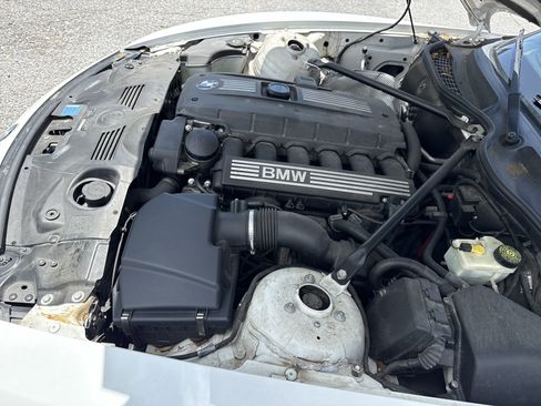 Used 2007 BMW Z4 3.0i image 25