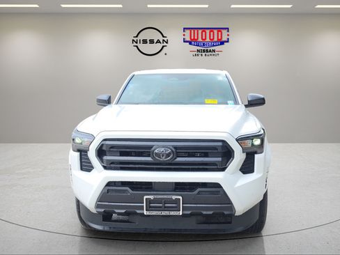 Used 2026 Toyota Tacoma SR w/ SR Upgrade Package RWD image 6