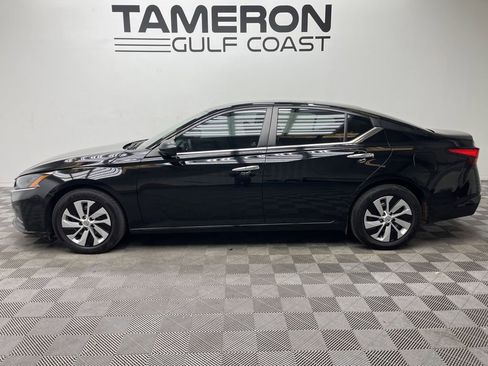 Used 2024 Nissan Altima 2.5 S FWD image 6