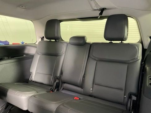 New 2025 Ford Expedition Active image 17