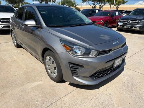 Used 2022 Kia Rio S FWD image 3