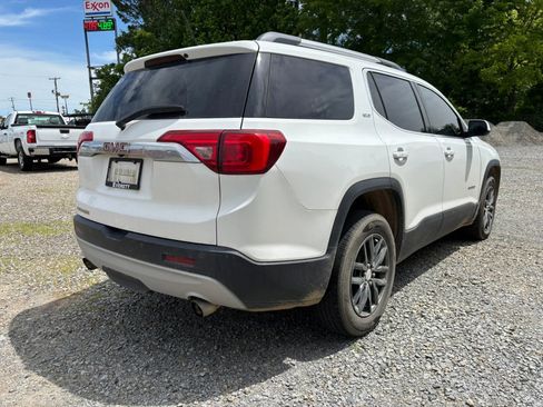 Used 2018 GMC Acadia SLT FWD image 8