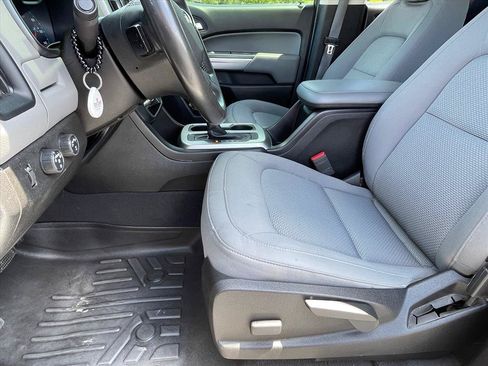 Used 2019 Chevrolet Colorado LT w/ LT Convenience Package AWD/4WD image 21