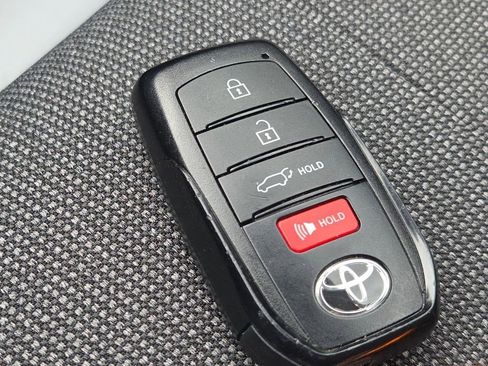 Used 2025 Toyota Grand Highlander FWD image 34