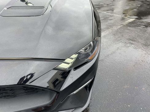 Used 2019 Ford Mustang Premium image 15