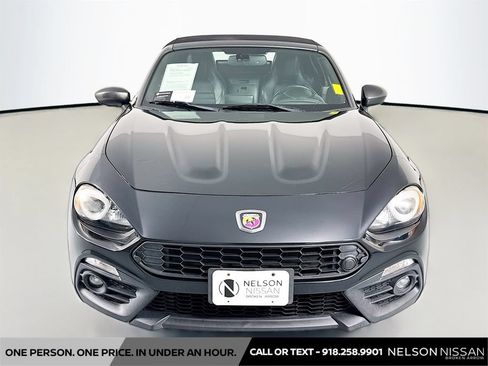 Used 2018 FIAT 124 Spider Abarth w/ Convenience Group RWD image 2