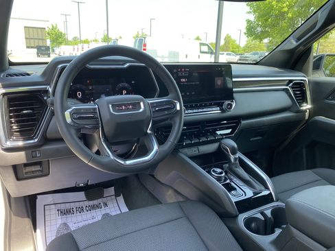 Used 2024 GMC Canyon Elevation w/ Convenience Package image 32