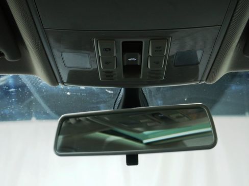 Used 2019 Volkswagen Jetta SE w/ Cold Weather Package image 18