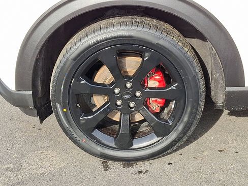 Used 2023 Ford Explorer ST w/ Equipment Group 401A image 9