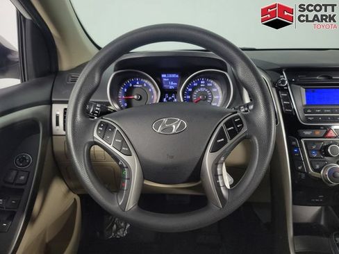 Used 2016 Hyundai Elantra GT FWD image 20