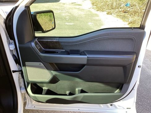 Used 2021 Ford F150 Lariat w/ Equipment Group 502A High image 23