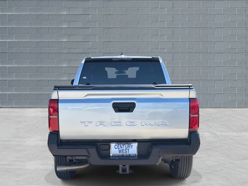 Used 2025 Toyota Tacoma SR image 4
