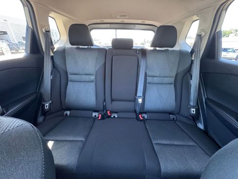 Used 2025 Nissan Rogue SV image 40