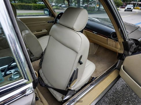 Used 1988 Mercedes-Benz 560 SL image 61