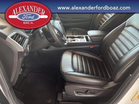 Used 2024 Ford Edge SEL AWD/4WD image 8