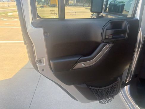 Used 2016 Jeep Wrangler Unlimited Sport w/ Quick Order Package 24S AWD/4WD image 16