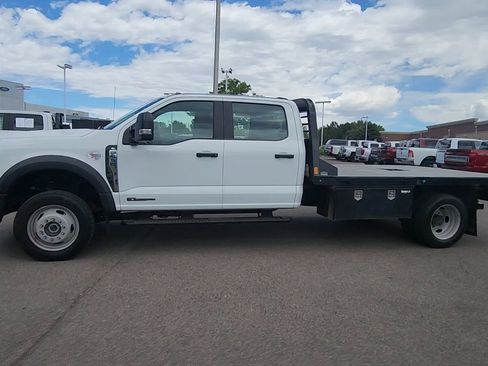Used 2024 Ford F550 4x4 Crew Cab Super Duty image 4