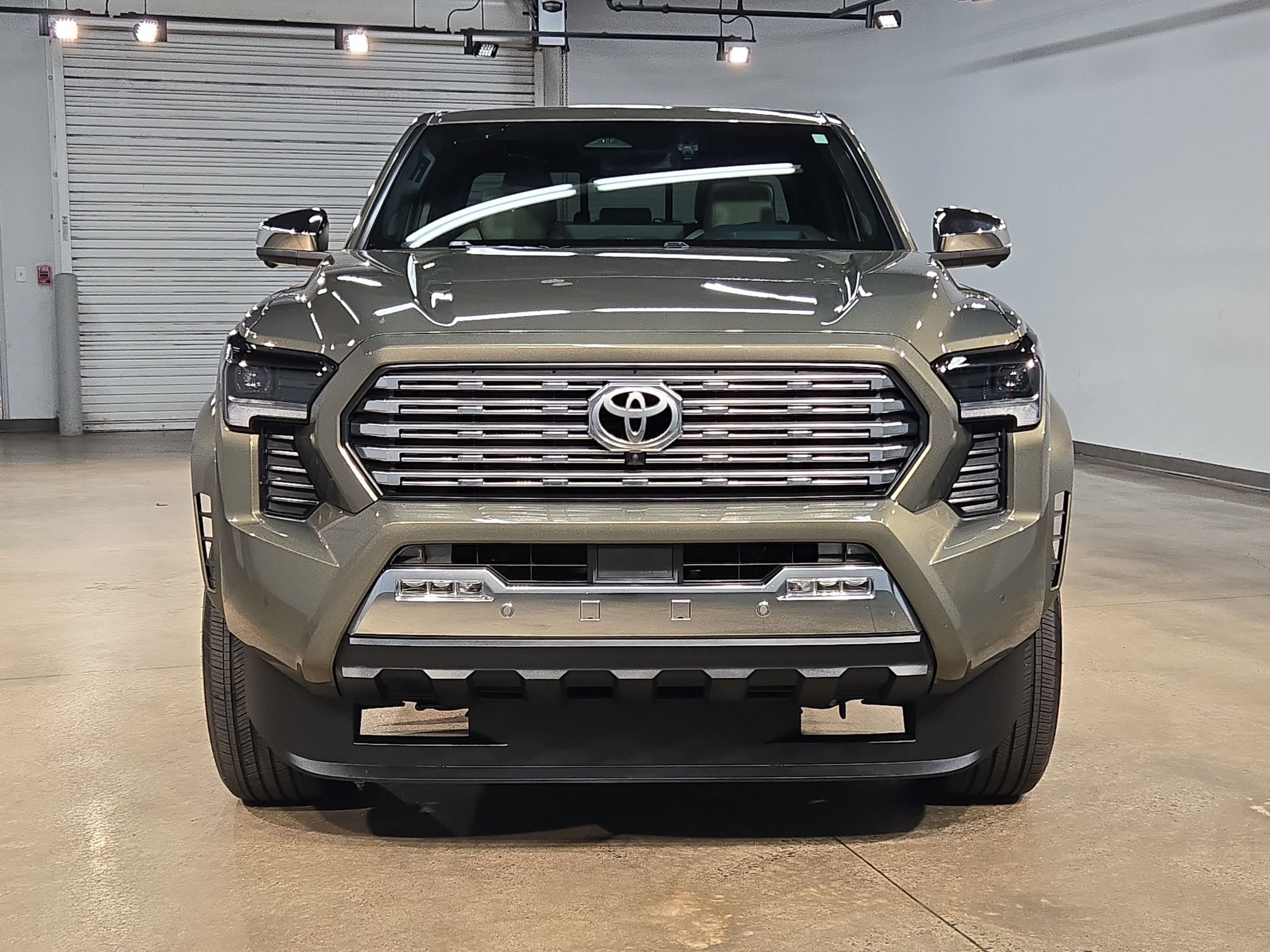 Certified 2026 Toyota Tacoma Limited AWD/4WD image 2
