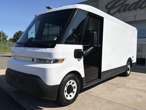 Used 2024 Chevrolet Brightdrop 600 w/ Commercial Equipment Package AWD/4WD image 2