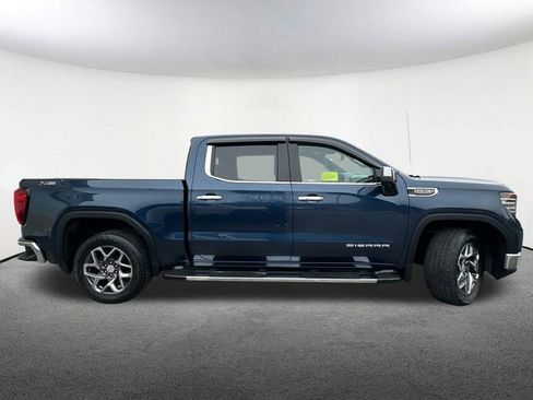 Certified 2022 GMC Sierra 1500 SLT w/ SLT Premium Package image 17