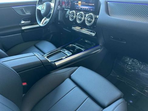 Used 2025 Mercedes-Benz GLA 250 4MATIC image 20