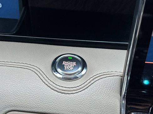 Used 2022 Lincoln Navigator L Reserve image 22