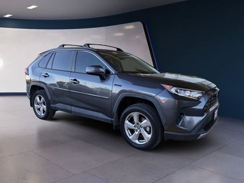 Used 2020 Toyota RAV4 Limited image 7