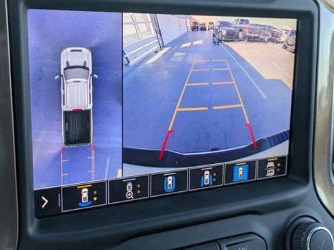 Used 2022 Chevrolet Silverado 3500 High Country image 18