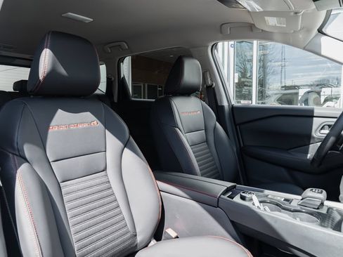 New 2026 Nissan Rogue SV AWD/4WD image 26