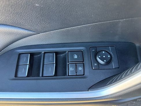 Used 2023 Toyota RAV4 XLE w/ Convenience Package image 27