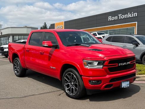 Used 2021 RAM 1500 Laramie AWD/4WD image 2