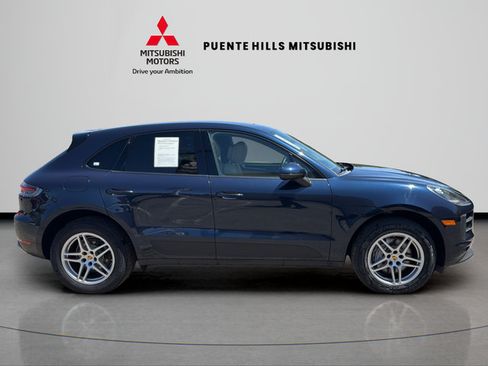 Used 2021 Porsche Macan AWD/4WD image 4
