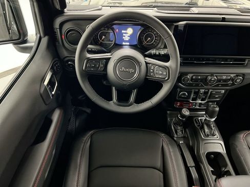 New 2026 Jeep Wrangler Unlimited Rubicon AWD/4WD image 18