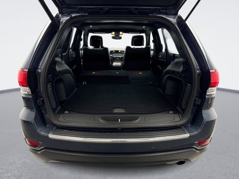 Used 2021 Jeep Grand Cherokee Limited image 22