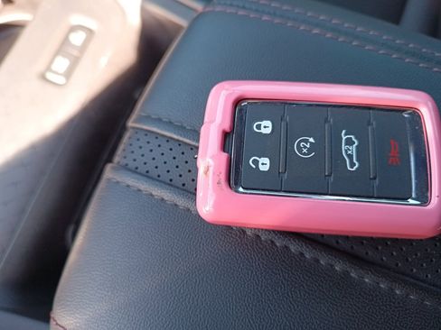 Used 2025 Jeep Wagoneer S Limited image 27