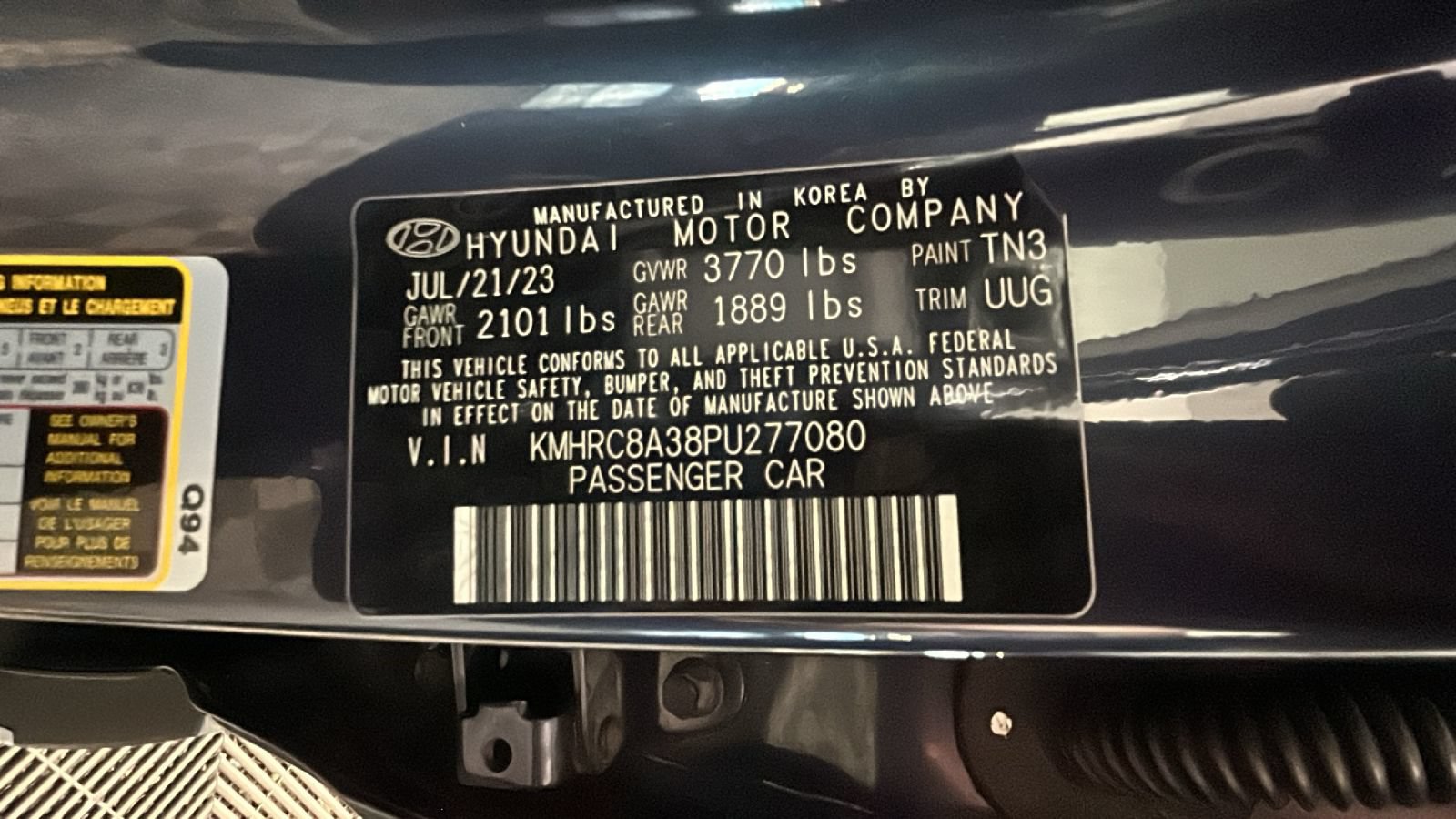 Used 2023 Hyundai Venue Limited FWD image 12