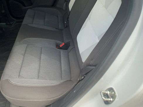 Used 2025 Chevrolet Trax LS w/ LS Convenience Package FWD image 21