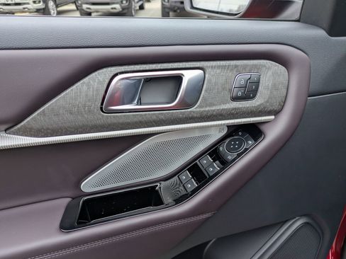 New 2026 Ford Explorer Platinum image 15