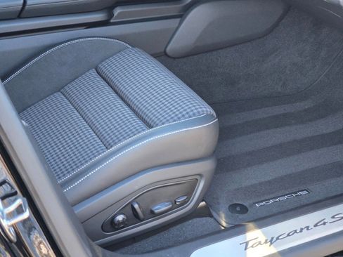 Used 2025 Porsche Taycan 4S image 35