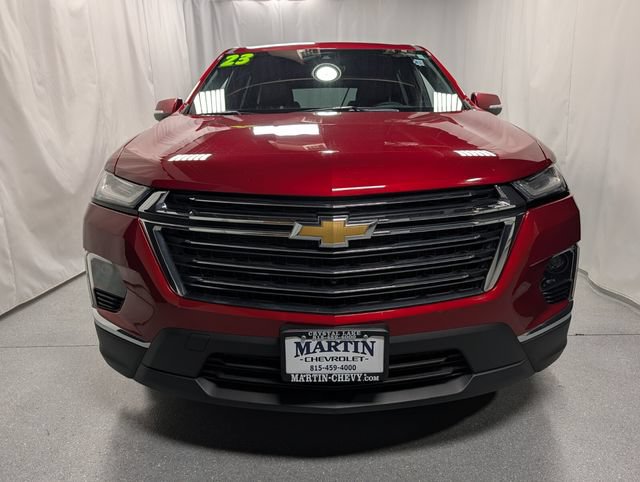Certified 2023 Chevrolet Traverse LT w/ LT Premium Package AWD/4WD image 9