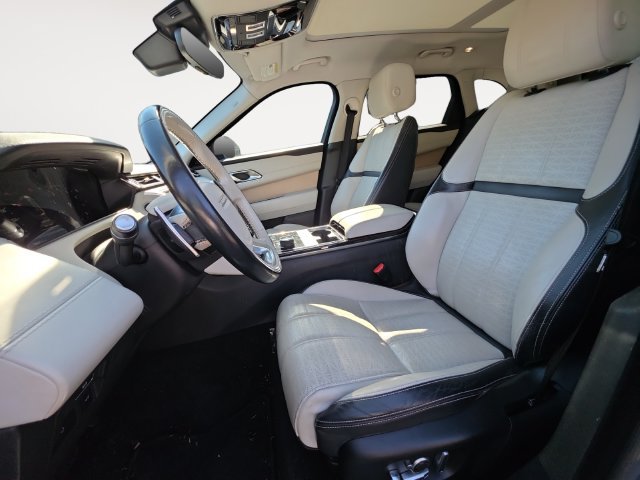 Used 2018 Land Rover Range Rover Velar R-Dynamic SE AWD/4WD image 9