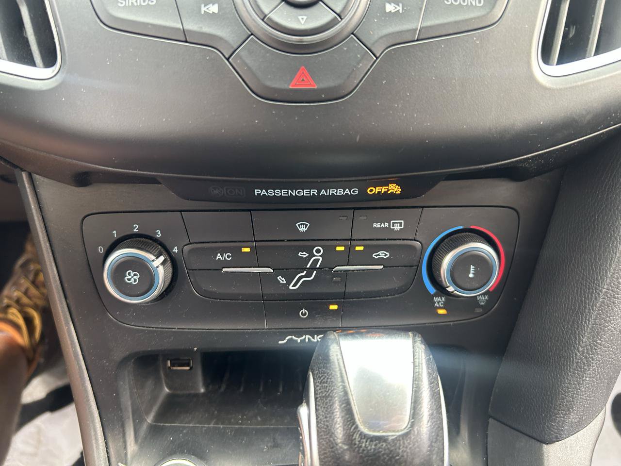Used 2015 Ford Focus SE w/ Equipment Group 201A FWD image 25