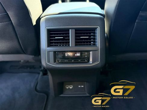 Used 2018 Volkswagen Atlas SEL Premium AWD/4WD image 19