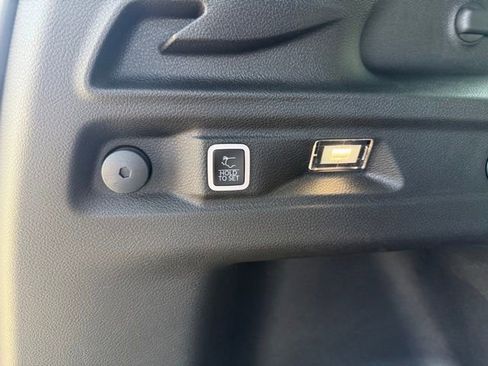 New 2026 Jeep Grand Cherokee L Laredo image 10