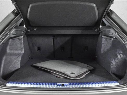 Certified 2025 Audi Q3 2.0T Premium Plus w/ Premium Plus Package image 6