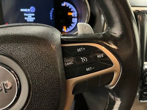 Used 2015 Jeep Grand Cherokee Limited AWD/4WD image 26
