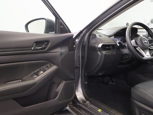 New 2026 Nissan Altima 2.5 SV AWD/4WD image 9