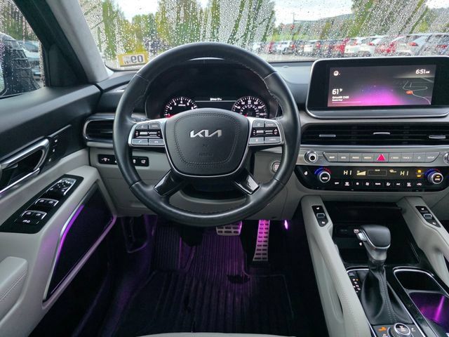 Certified 2022 Kia Telluride SX w/ SX Prestige Package AWD/4WD image 21