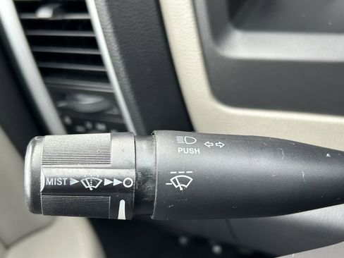 Used 2012 RAM 1500 Big Horn w/ Luxury Group image 26