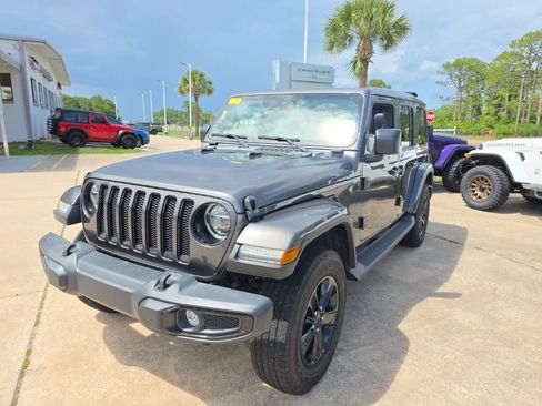 Certified 2022 Jeep Wrangler Unlimited Sahara AWD/4WD image 1